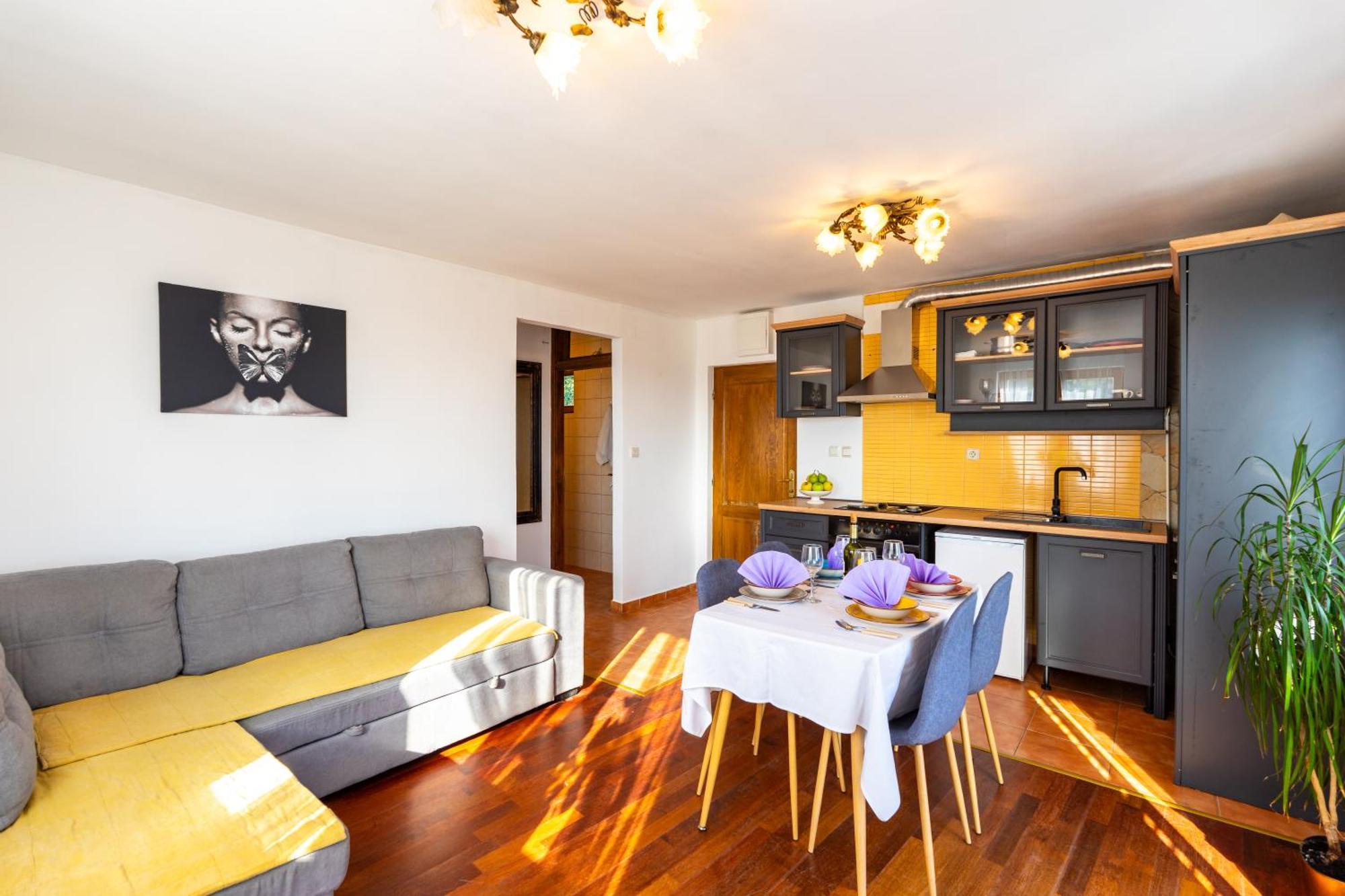 Olive Garden House In Zrnovnica With A View & Bbq Villa Ngoại thất bức ảnh